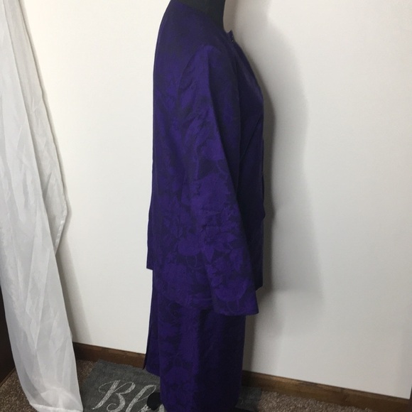 Pendleton women’s petite wool purple suit and skirt set​ - Picture 4 of 8